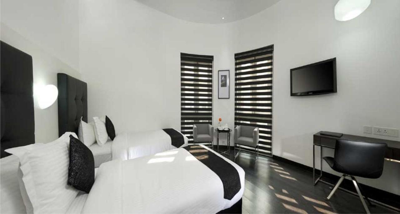 Sapphire Suite Calcutta Eksteriør billede
