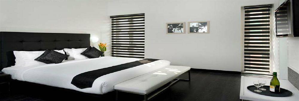 Sapphire Suite Calcutta Eksteriør billede