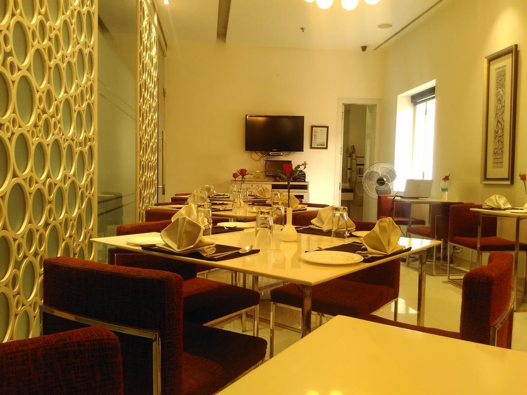 Sapphire Suite Calcutta Eksteriør billede