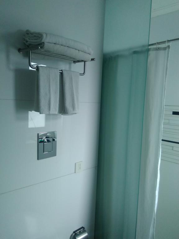 Sapphire Suite Calcutta Eksteriør billede