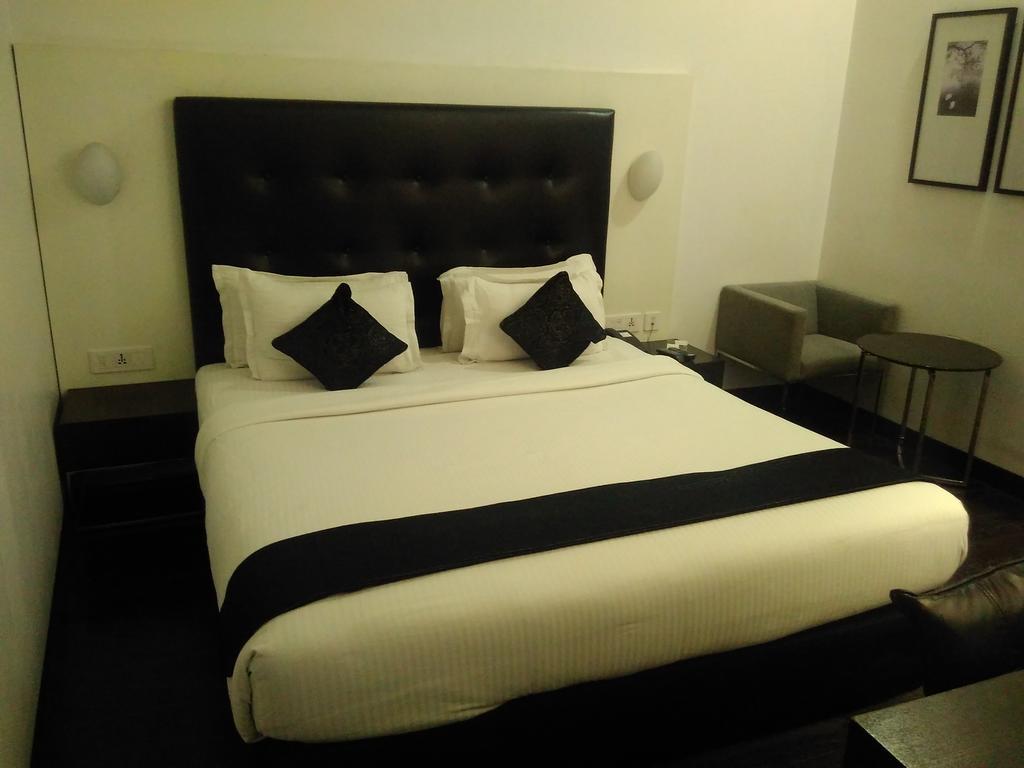 Sapphire Suite Calcutta Eksteriør billede