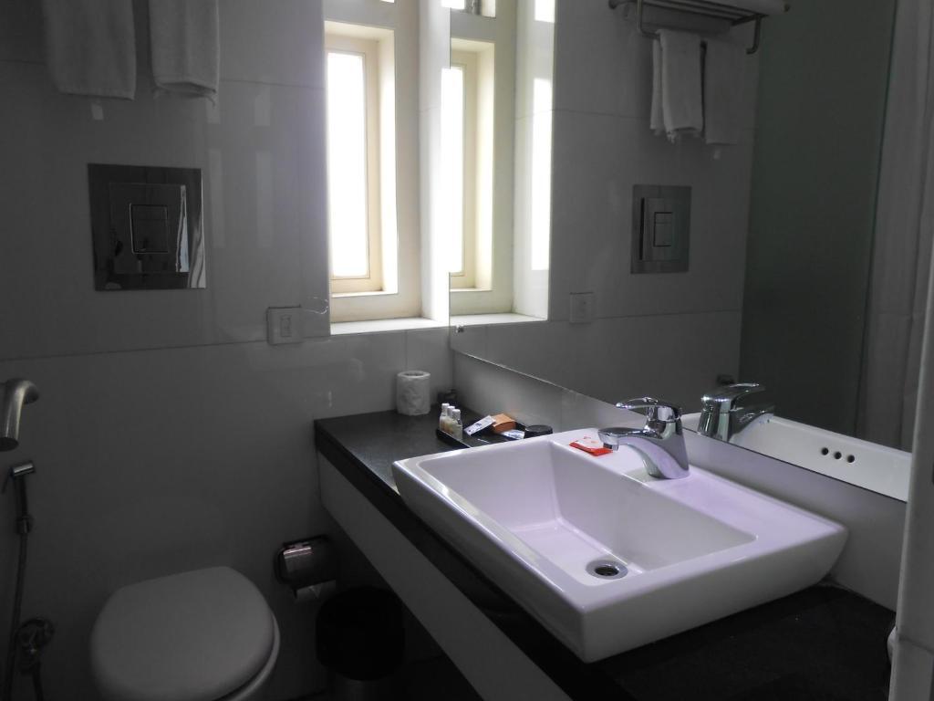 Sapphire Suite Calcutta Værelse billede