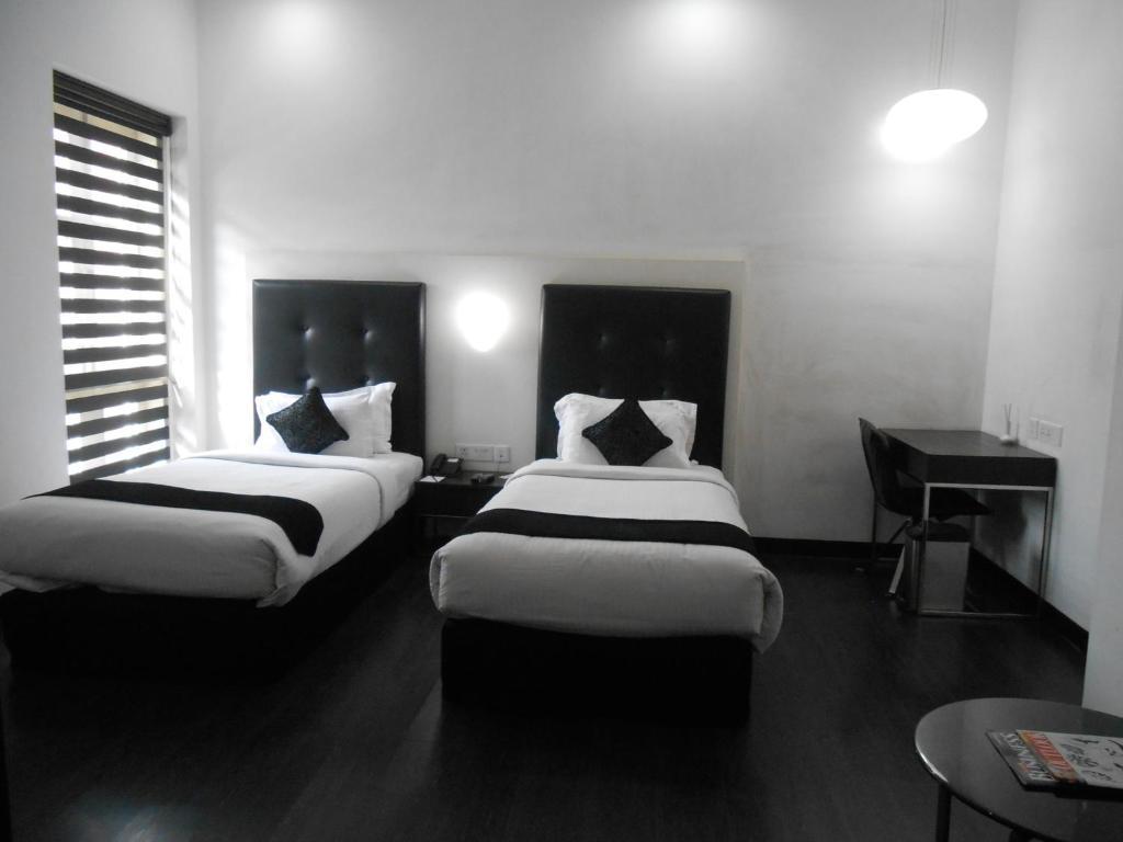 Sapphire Suite Calcutta Værelse billede
