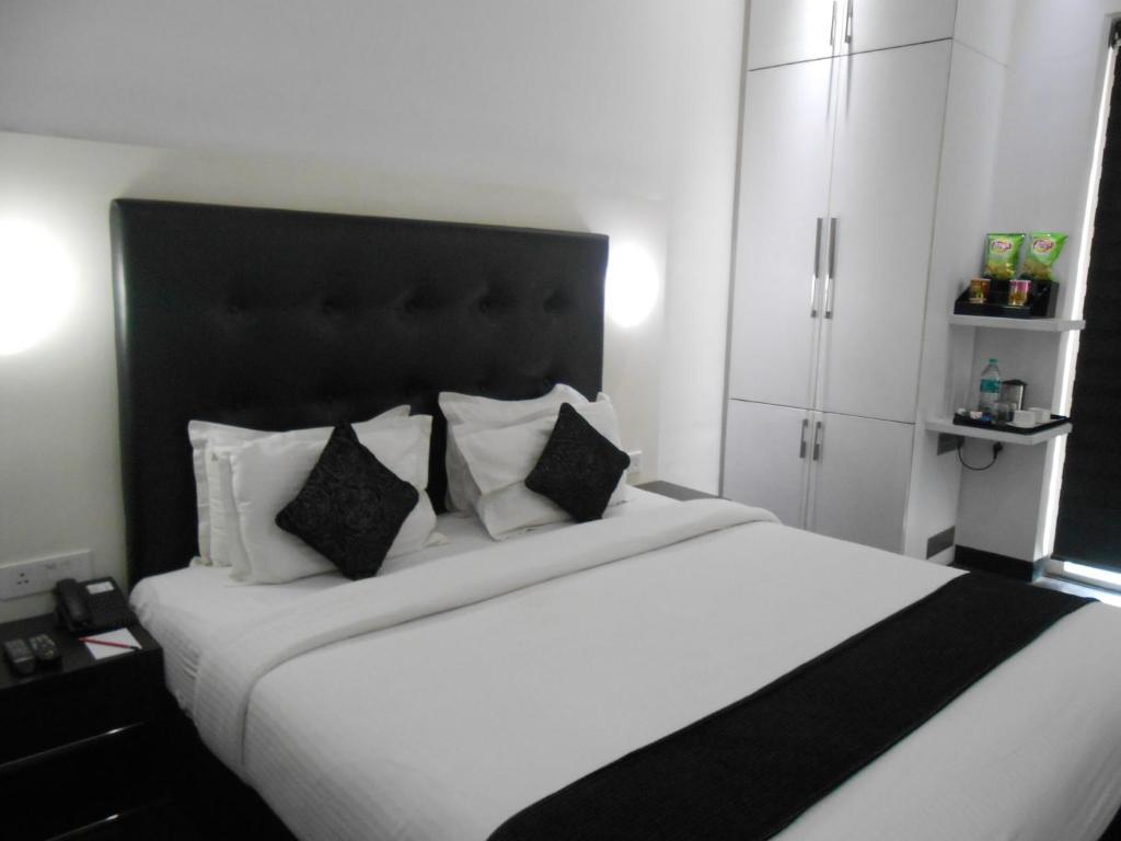 Sapphire Suite Calcutta Værelse billede